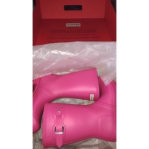 HUNTER- hot pink, matte rain boots ☔️